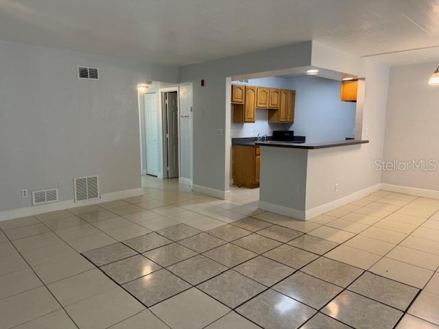 Image 2 of 6 For 900 Peninsula Drive 208