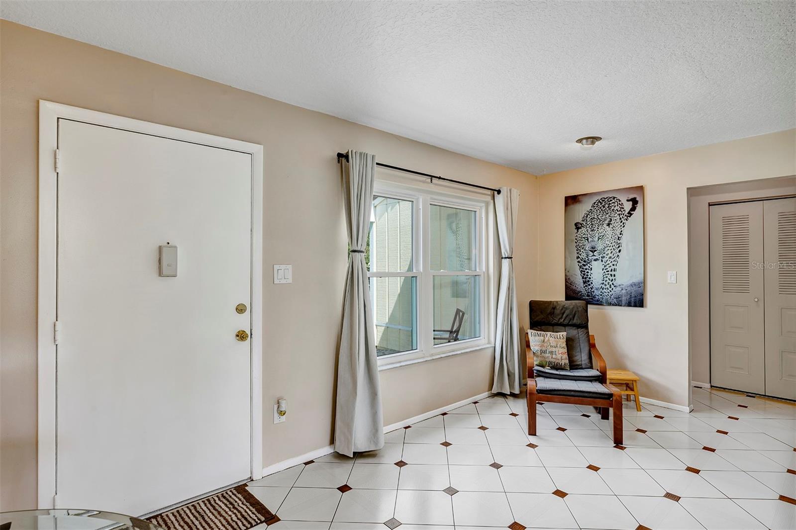 Image 8 of 34 For 10856 William Tell Drive