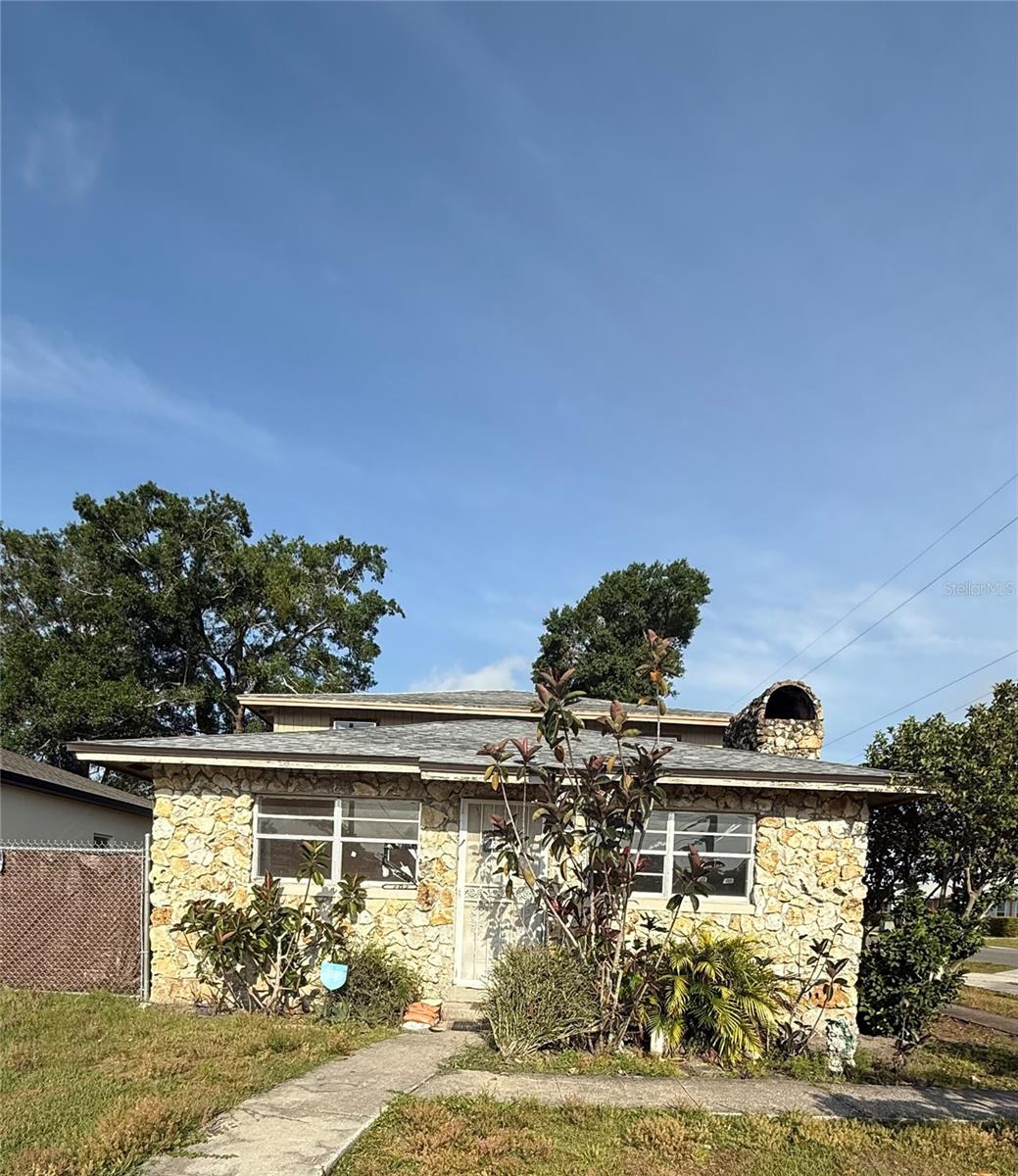 Listing Details for 702 Willie Mays Parkway, ORLANDO, FL 32811
