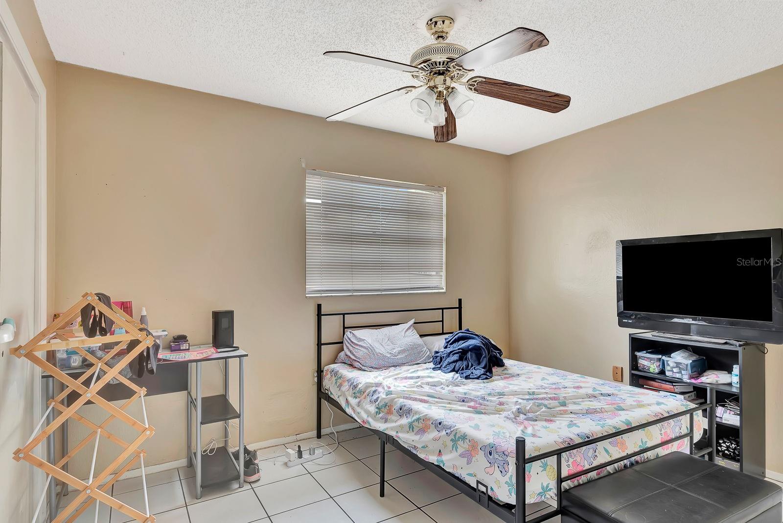 Image 20 of 29 For 6524-6526 12th Street W