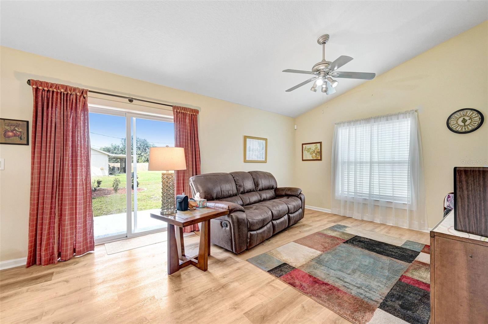Image 17 of 41 For 1683 Dallam Avenue Nw
