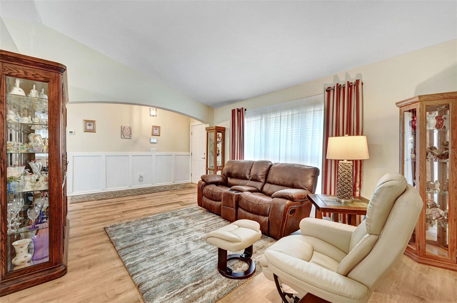 Image 7 of 41 For 1683 Dallam Avenue Nw