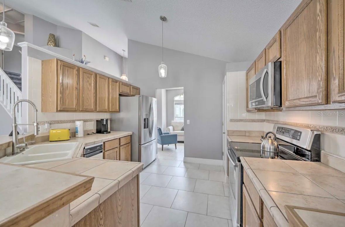 Image 11 of 24 For 8613 Primrose Drive