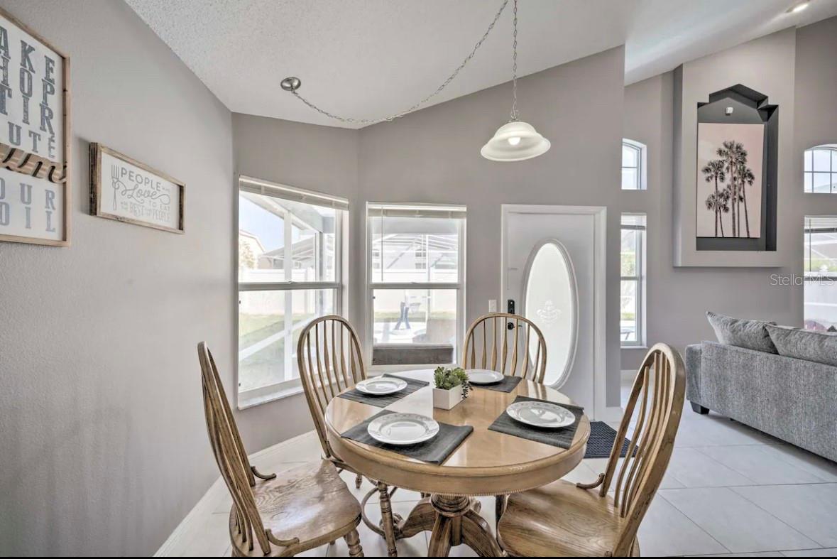 Image 7 of 24 For 8613 Primrose Drive