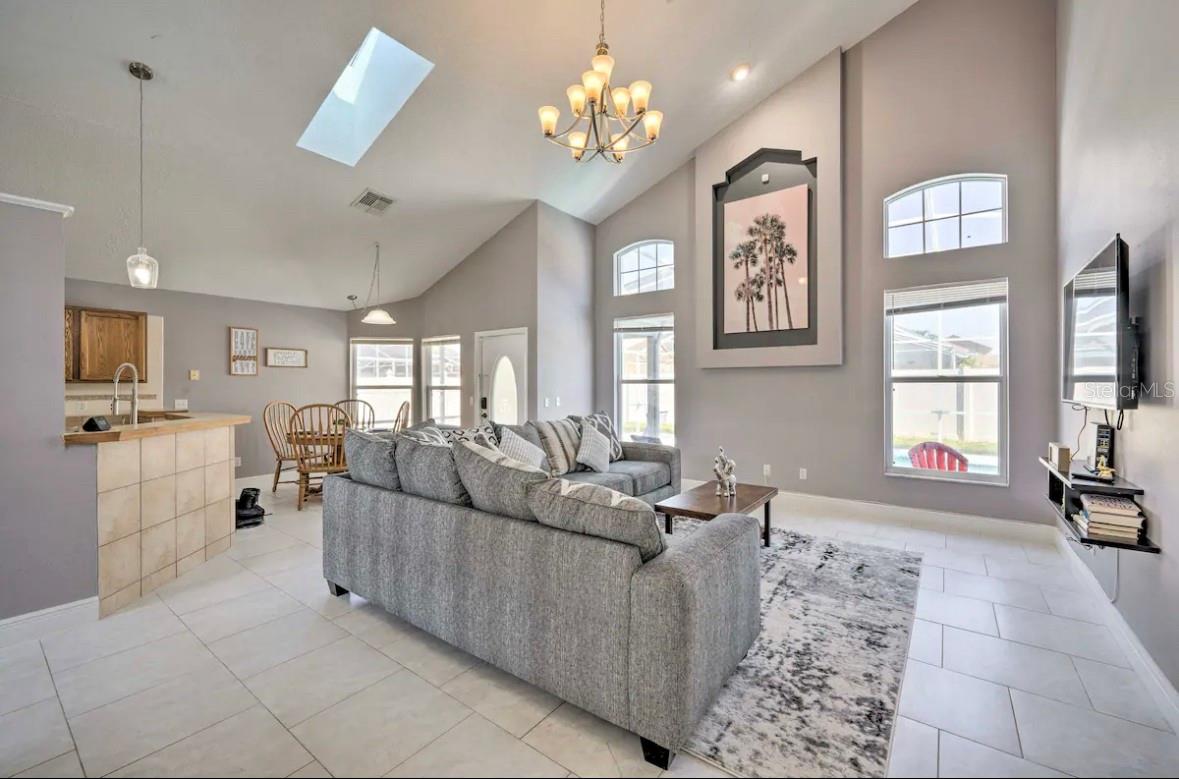 Image 9 of 24 For 8613 Primrose Drive