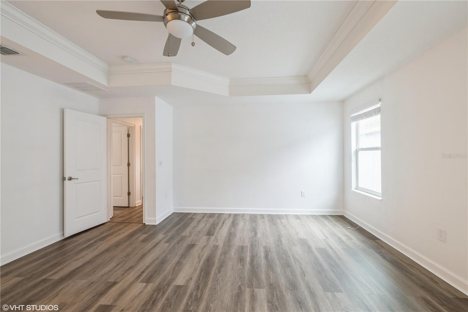 Image 11 of 36 For 11834 Epic Ave