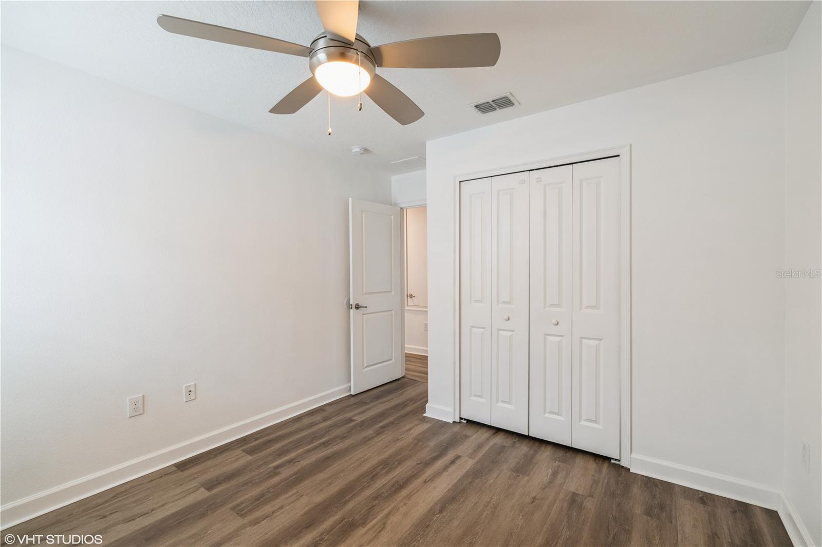 Image 15 of 36 For 11834 Epic Ave