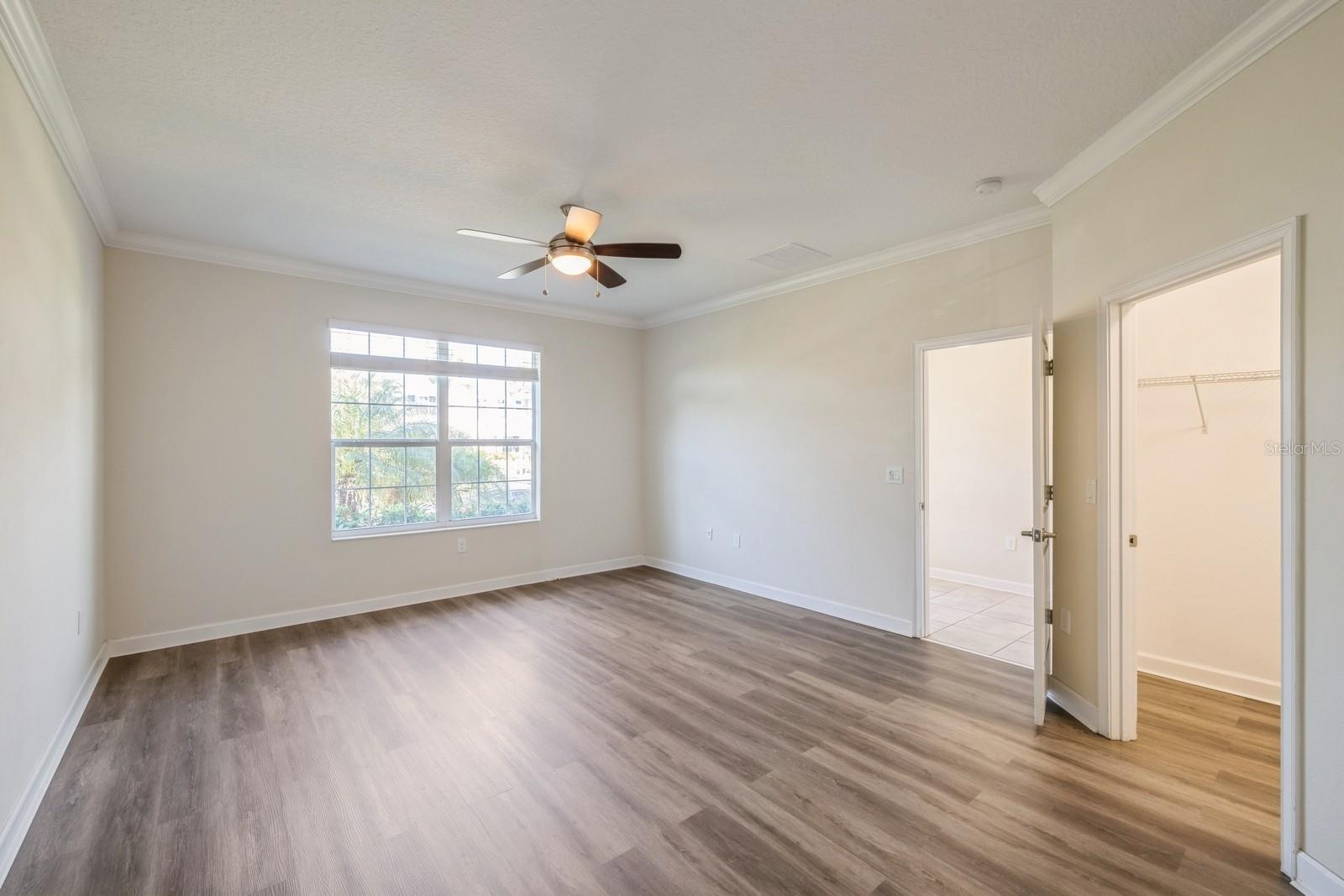 Image 8 of 33 For 11941 Sonnet Avenue