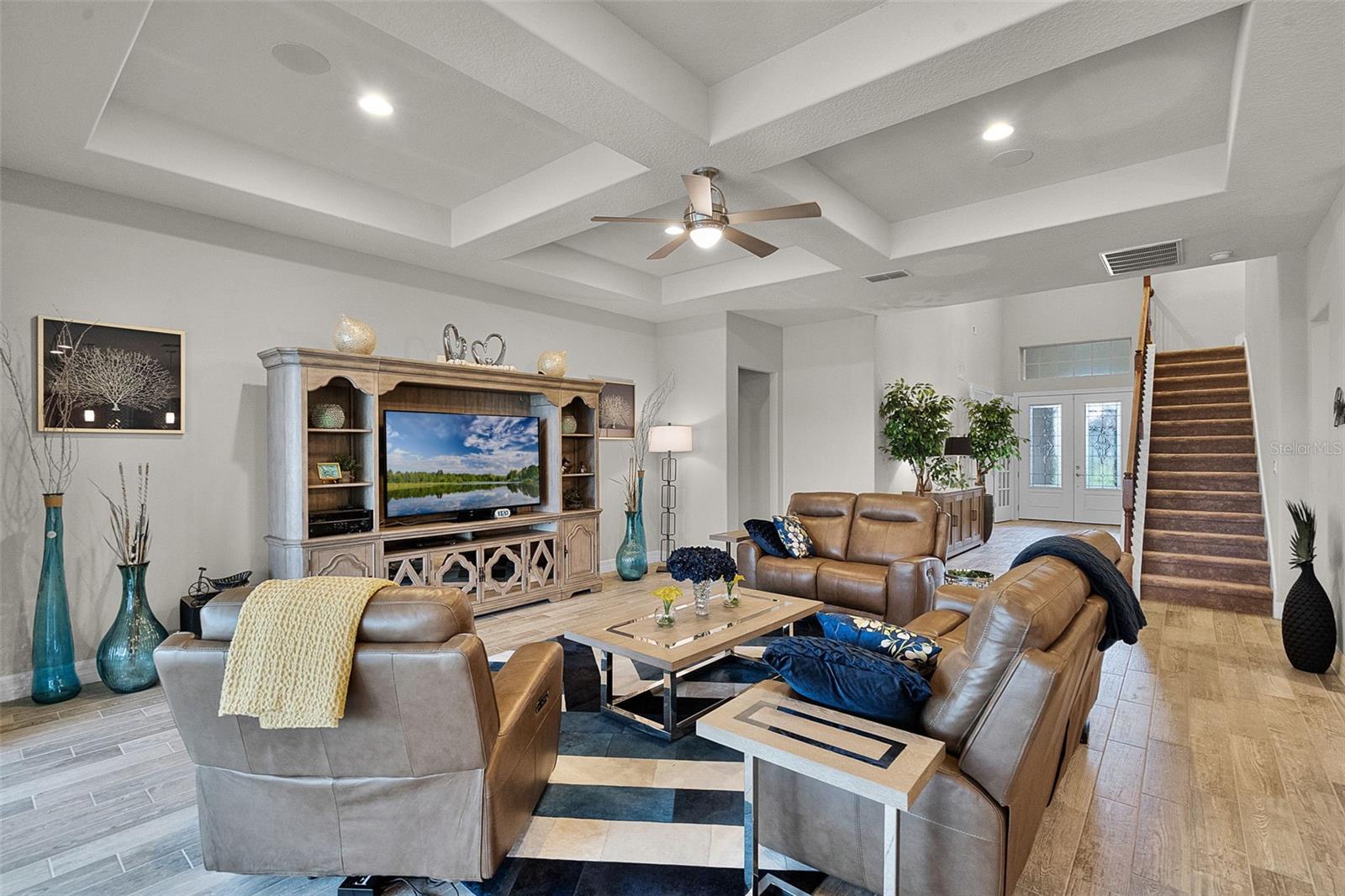 Image 21 of 100 For 2260 Grayling Street
