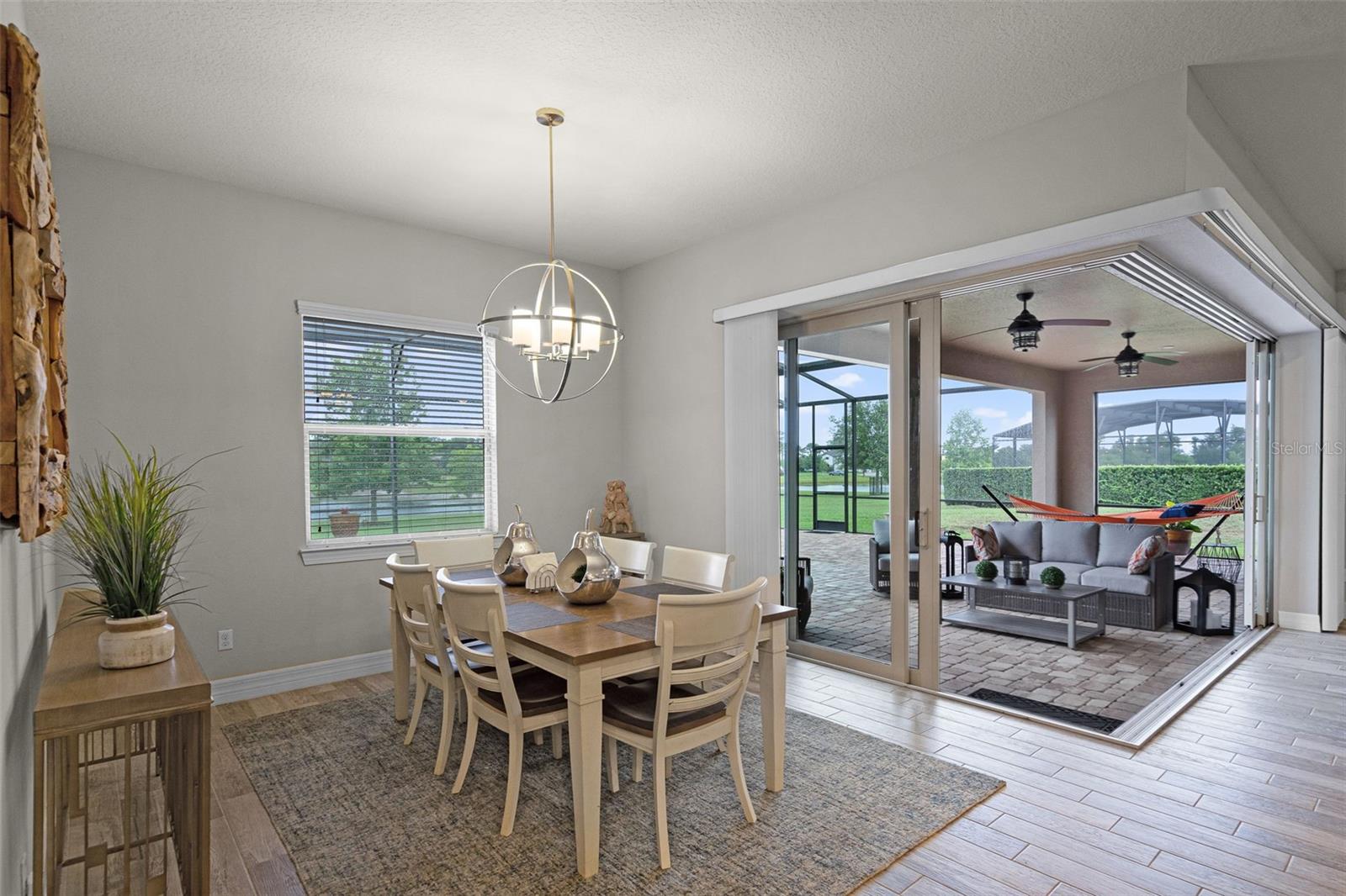 Image 27 of 100 For 2260 Grayling Street