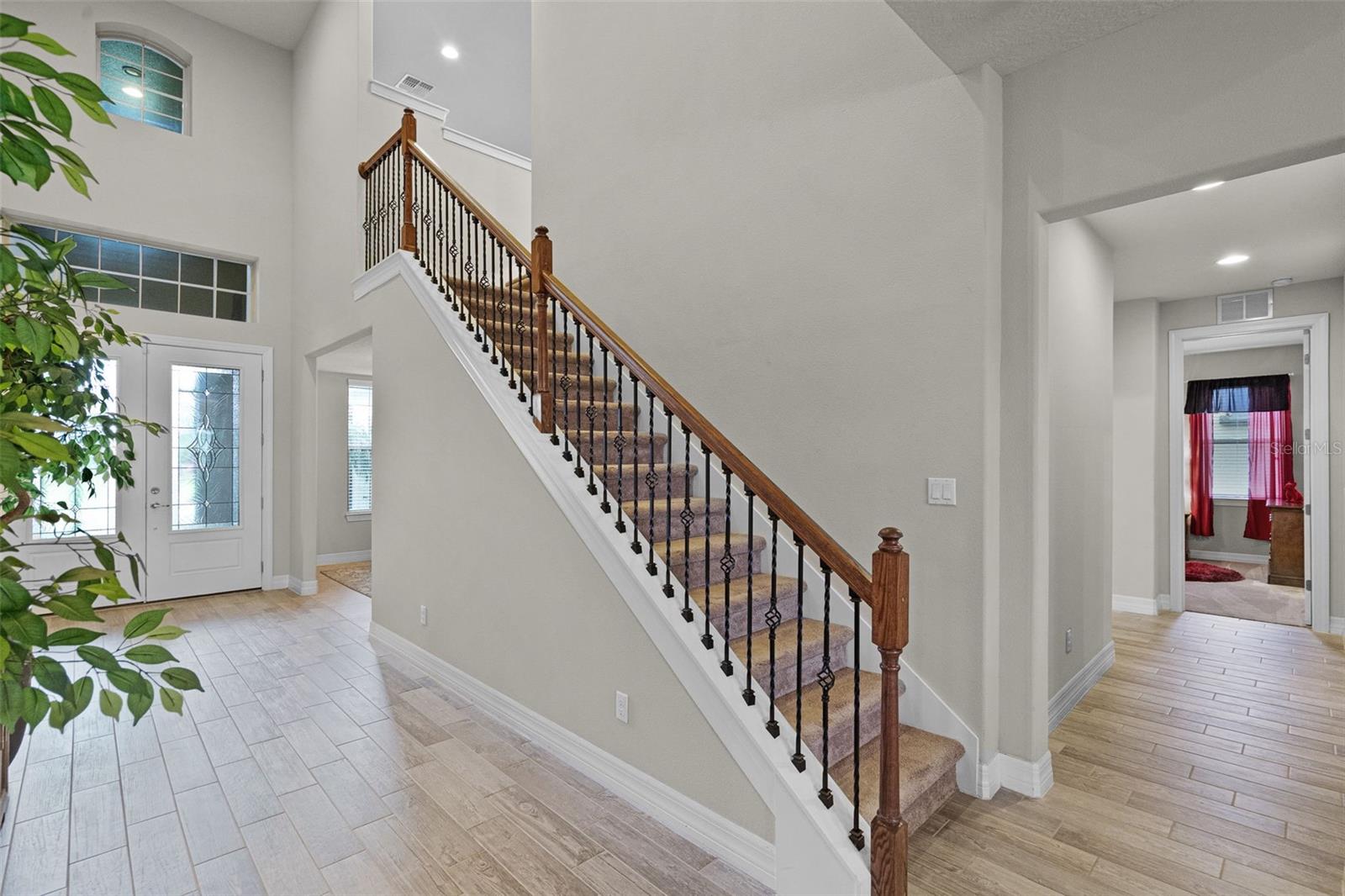 Image 38 of 100 For 2260 Grayling Street