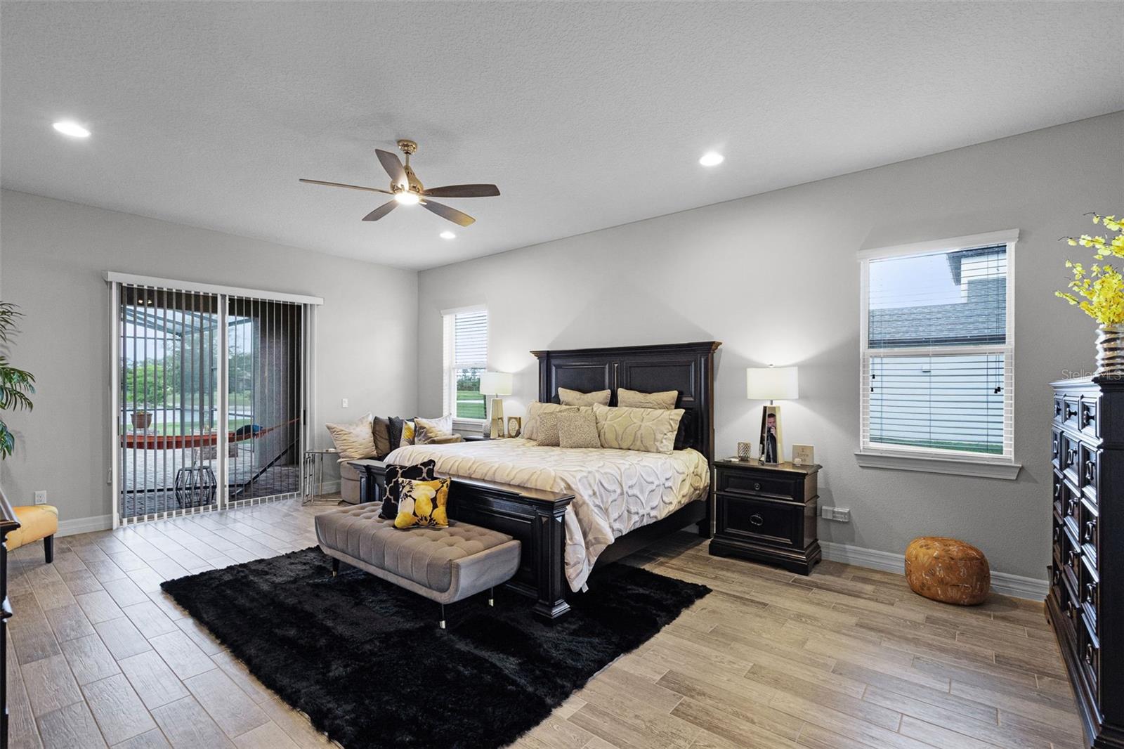 Image 40 of 100 For 2260 Grayling Street