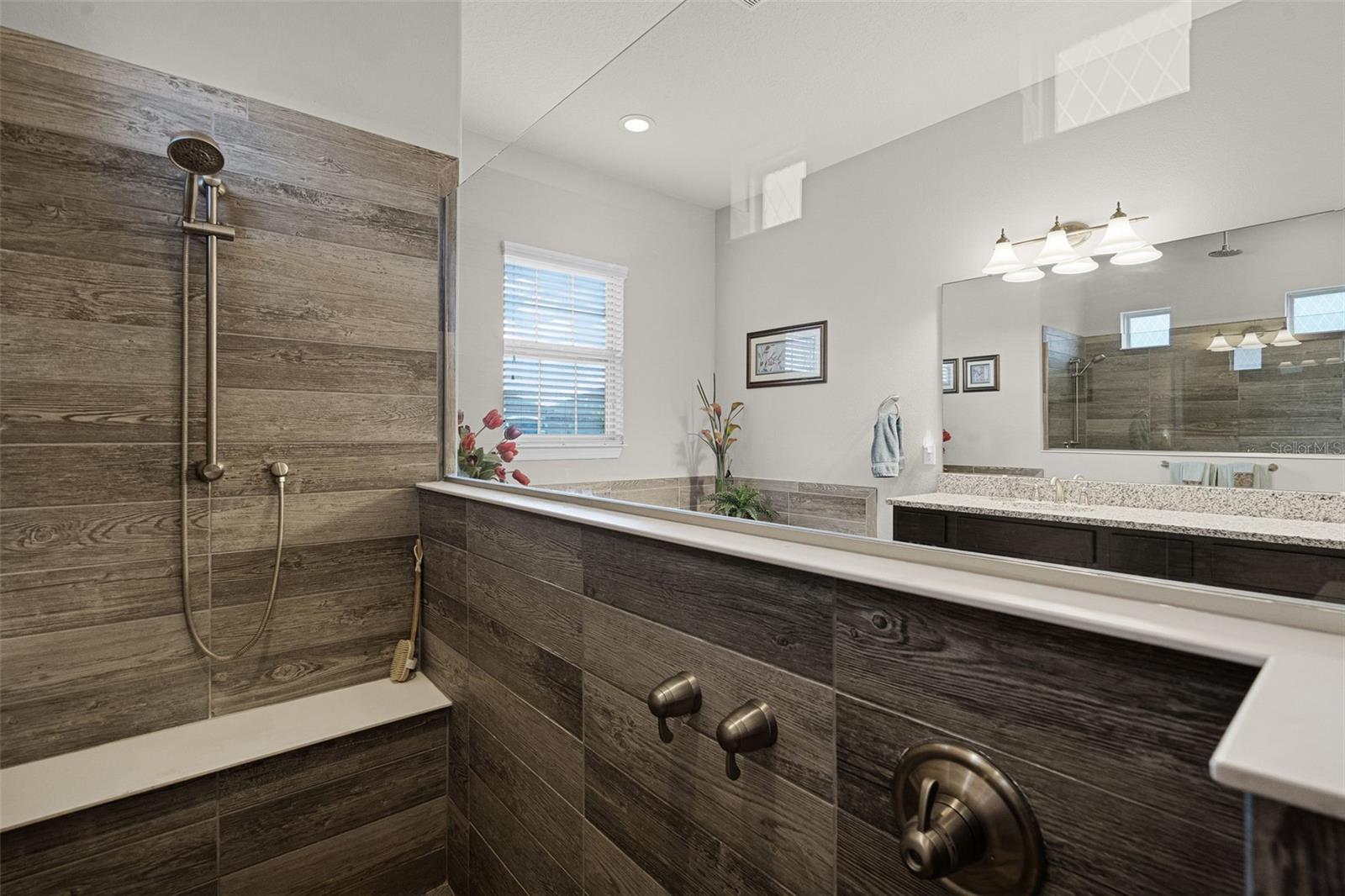 Image 50 of 100 For 2260 Grayling Street