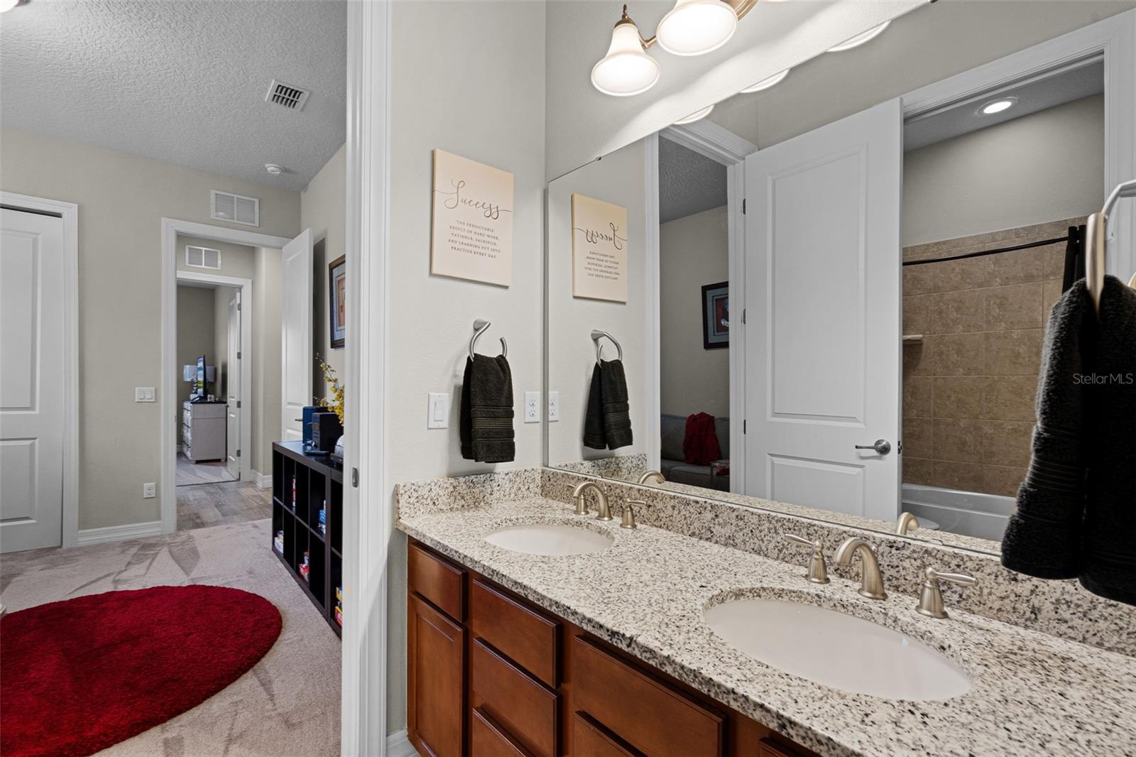 Image 52 of 100 For 2260 Grayling Street