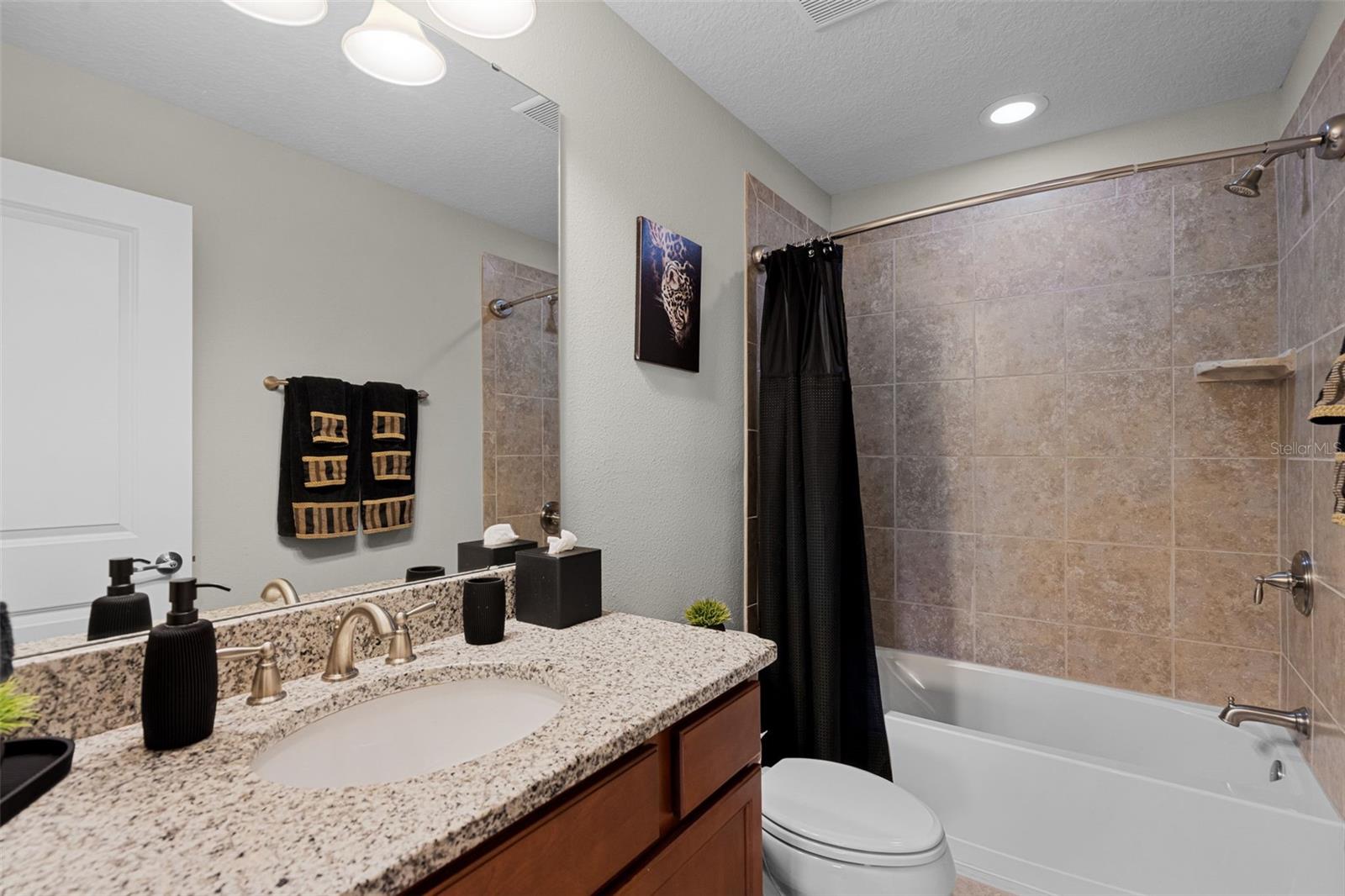 Image 55 of 100 For 2260 Grayling Street