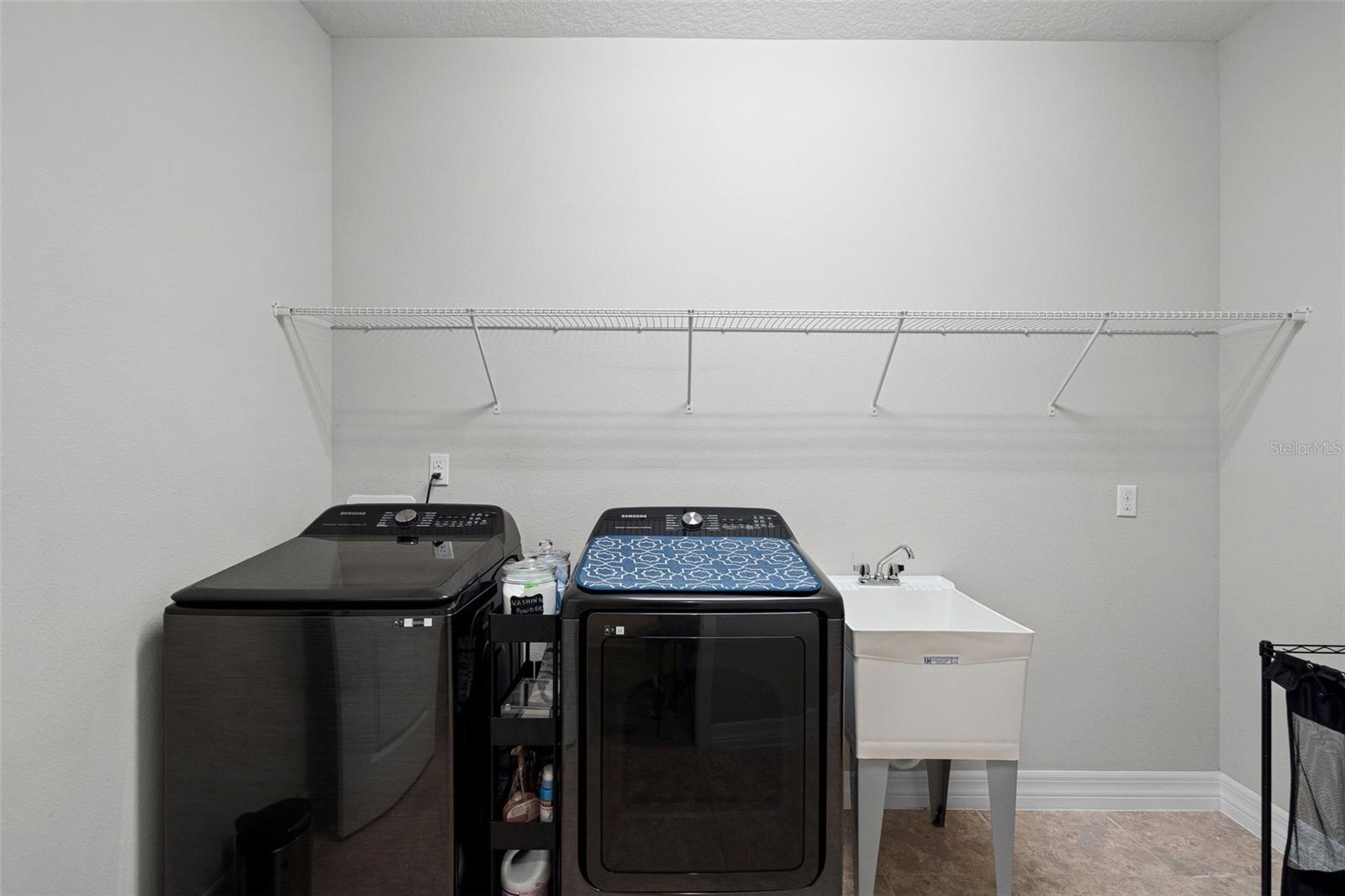Image 60 of 100 For 2260 Grayling Street
