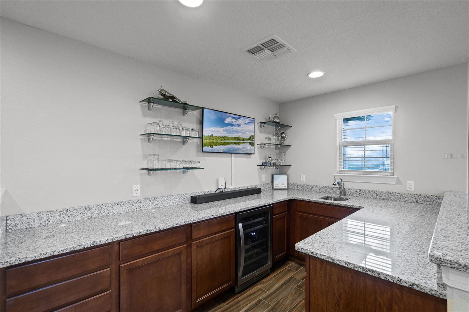 Image 77 of 100 For 2260 Grayling Street