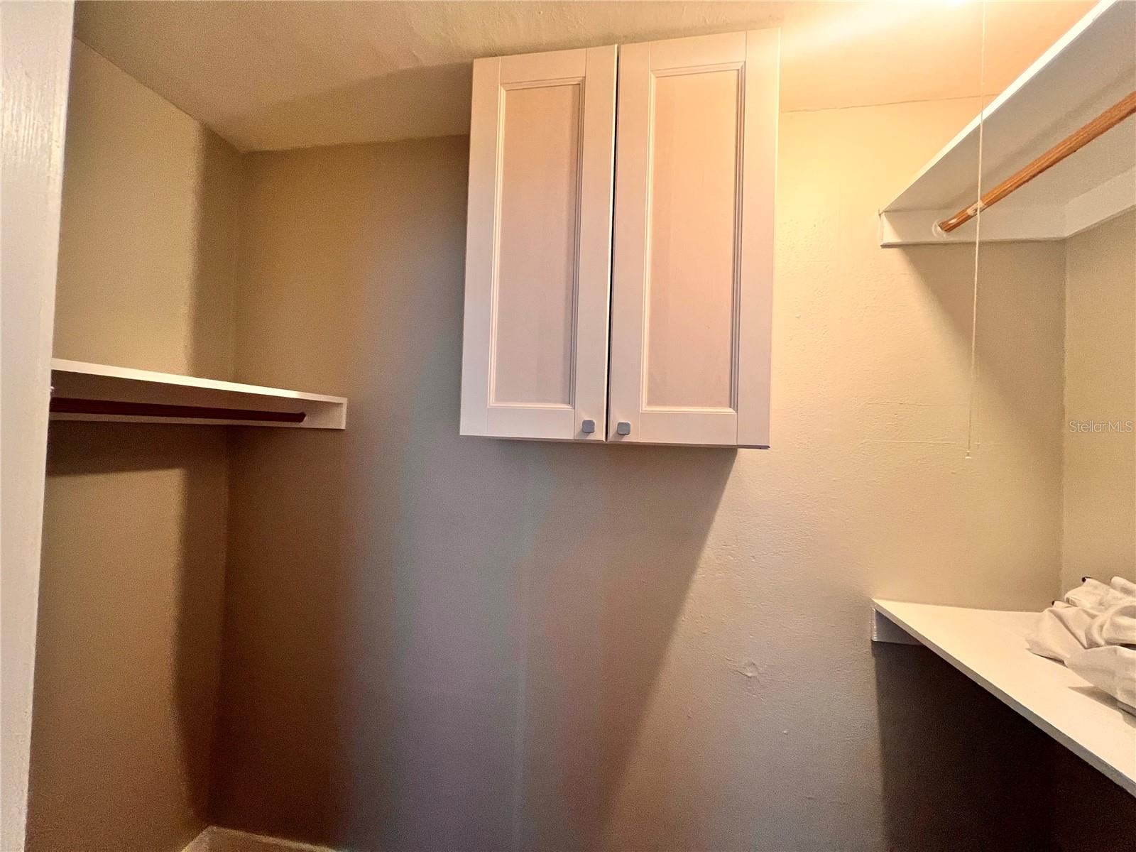 Image 12 of 13 For 617 Hyer Avenue 4