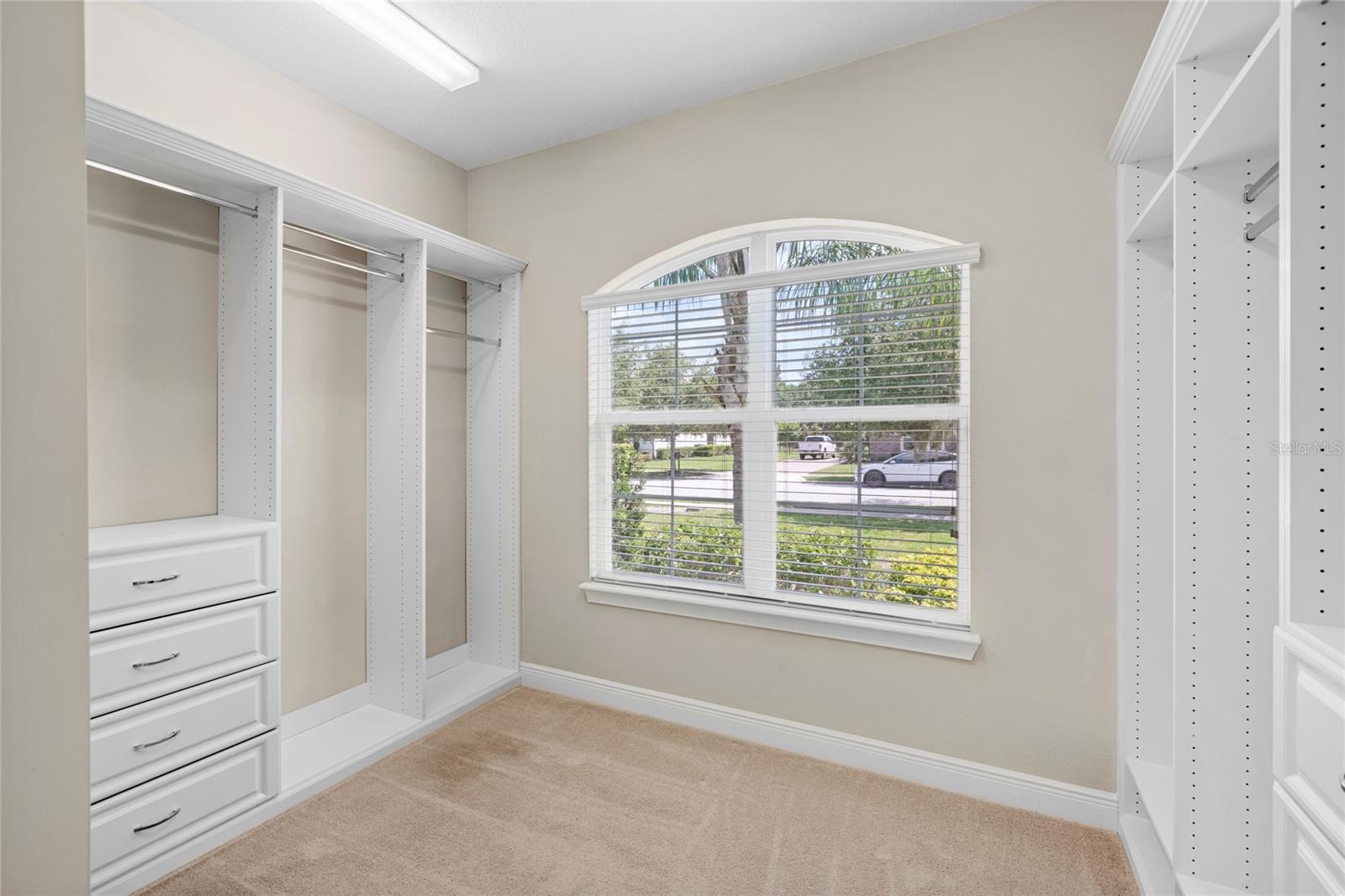 Image 21 of 57 For 31754 Red Tail Boulevard