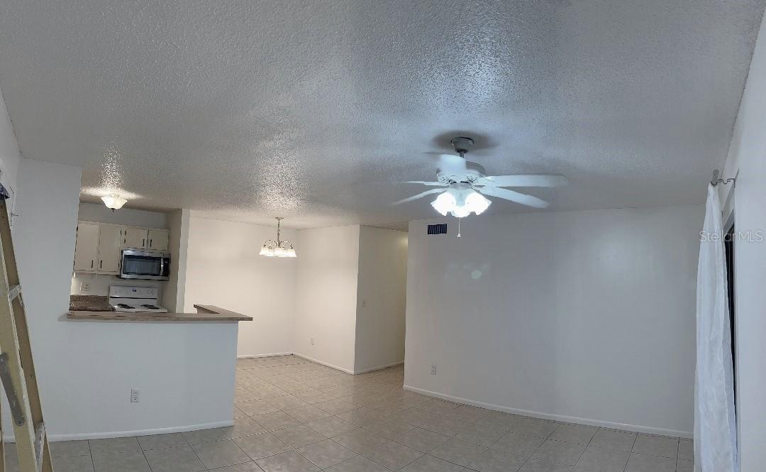 Image 17 of 22 For 2364 Oak Park Way 102