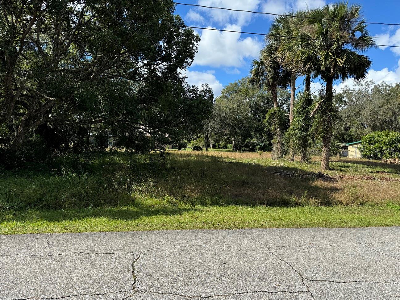 Image 7 of 7 For 226 Oak Dr  