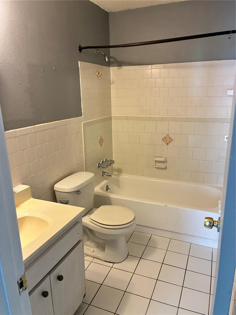 Image 26 of 27 For 6520-6522 12th Street W