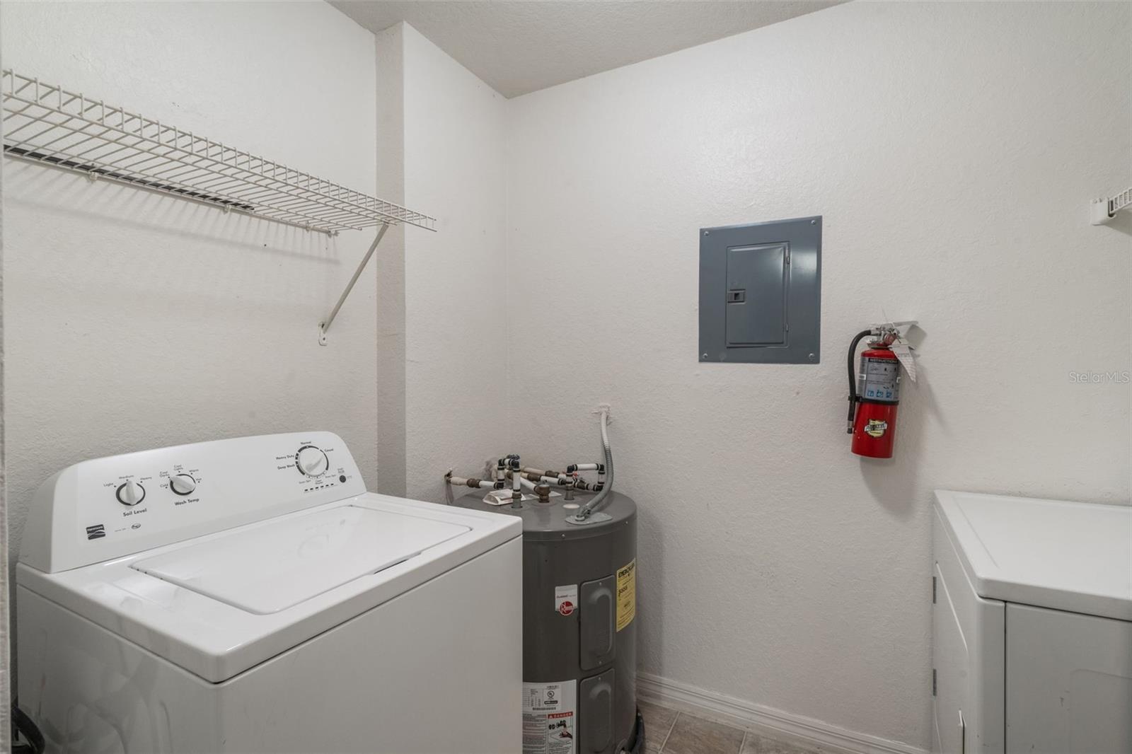 Image 10 of 42 For 7511 Seurat Street 10207