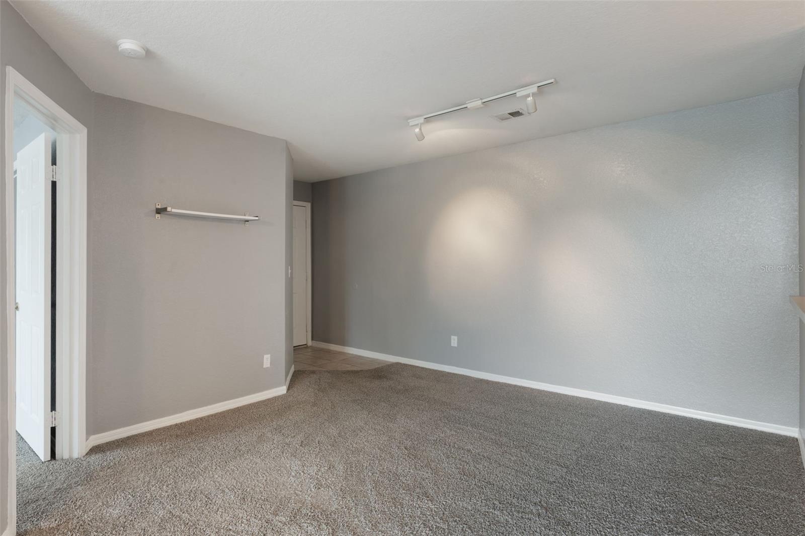 Image 5 of 42 For 7511 Seurat Street 10207