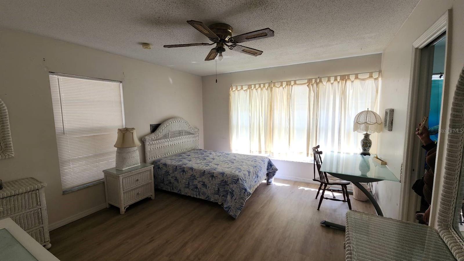 Image 8 of 19 For 2405 Neptune Road