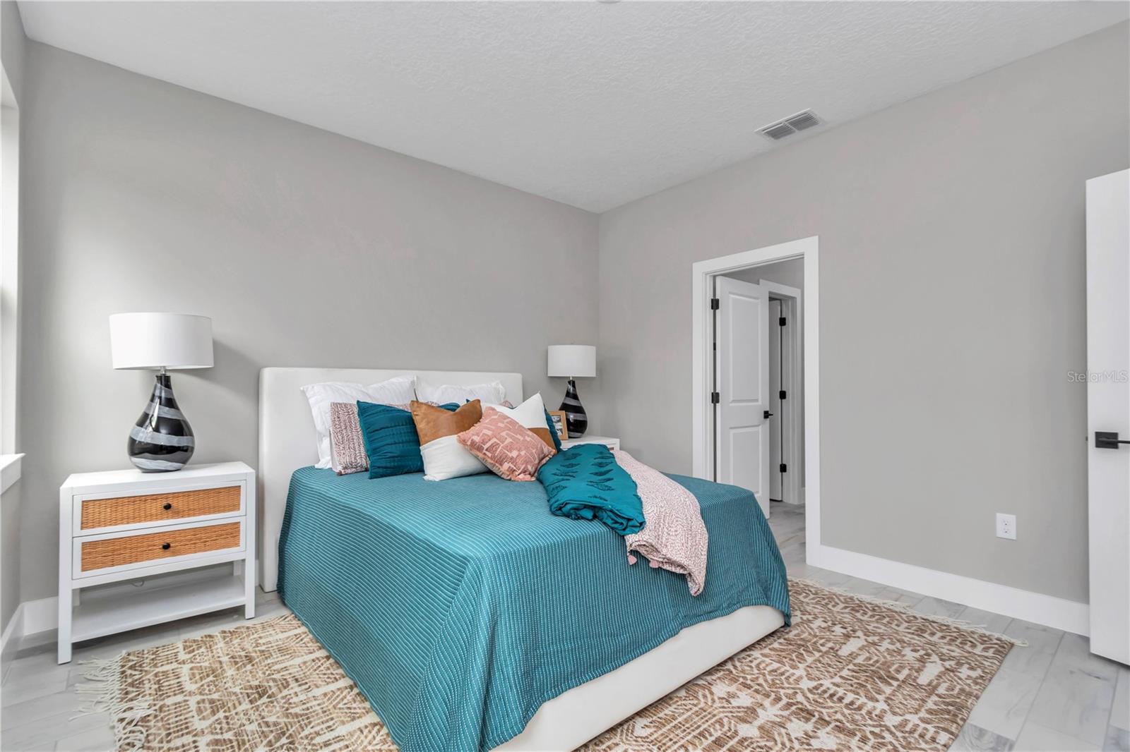 Image 16 of 50 For 8202 123rd Terrace