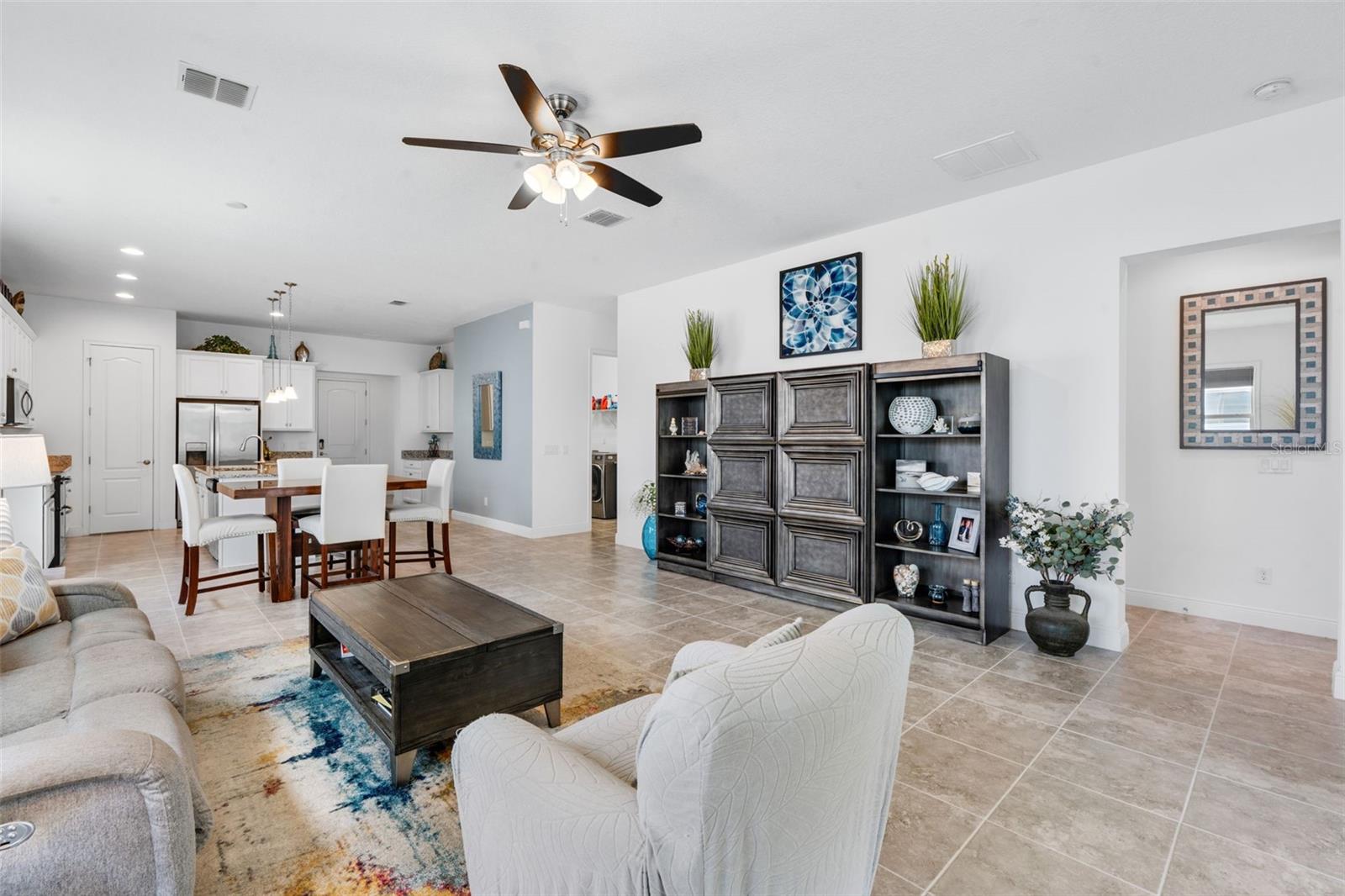 Image 13 of 42 For 14072 Alafaya Oak Bend