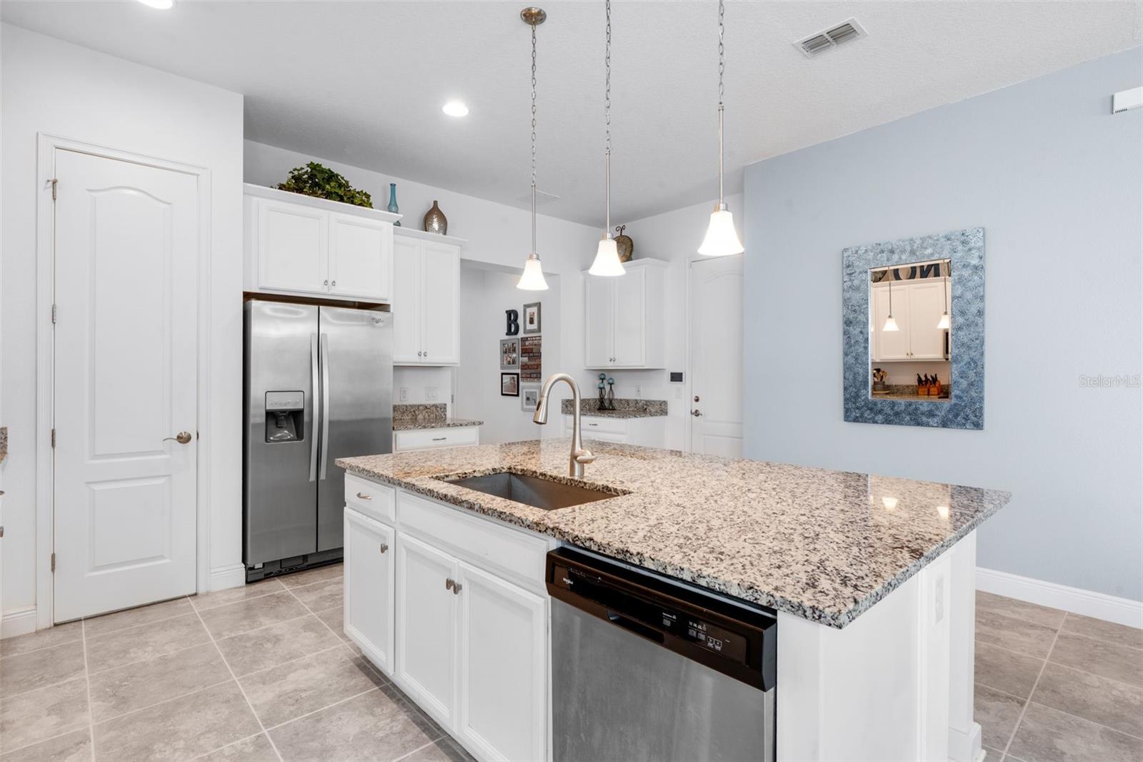 Image 5 of 42 For 14072 Alafaya Oak Bend