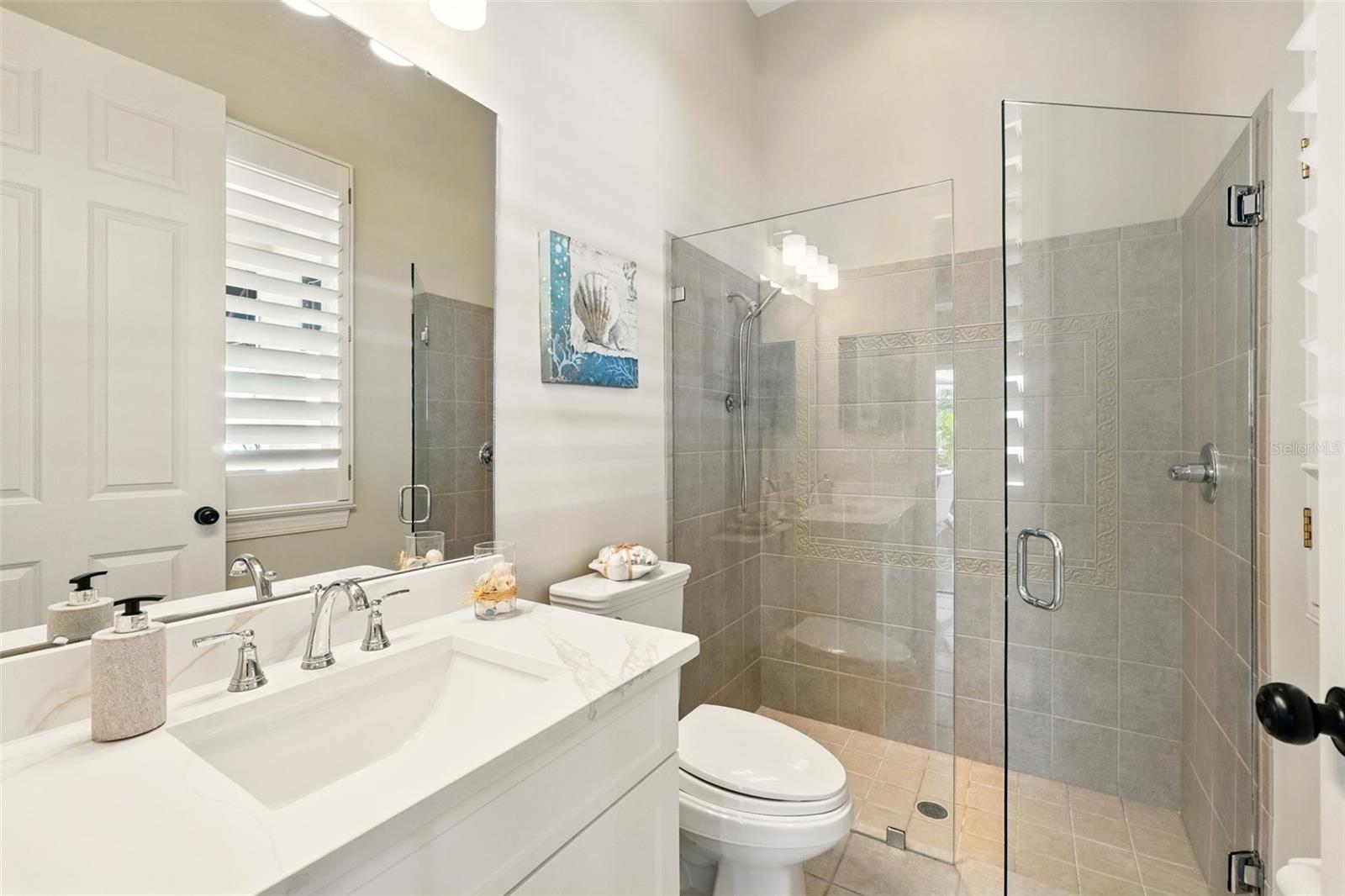 Image 32 of 84 For 5405r Merritt Island Drive