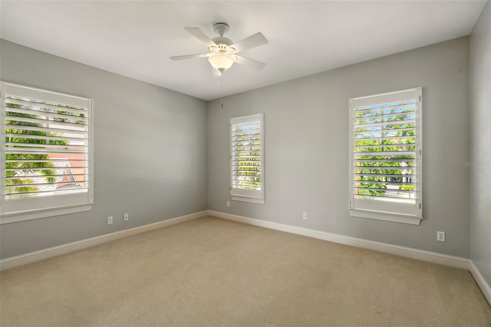Image 40 of 84 For 5405r Merritt Island Drive