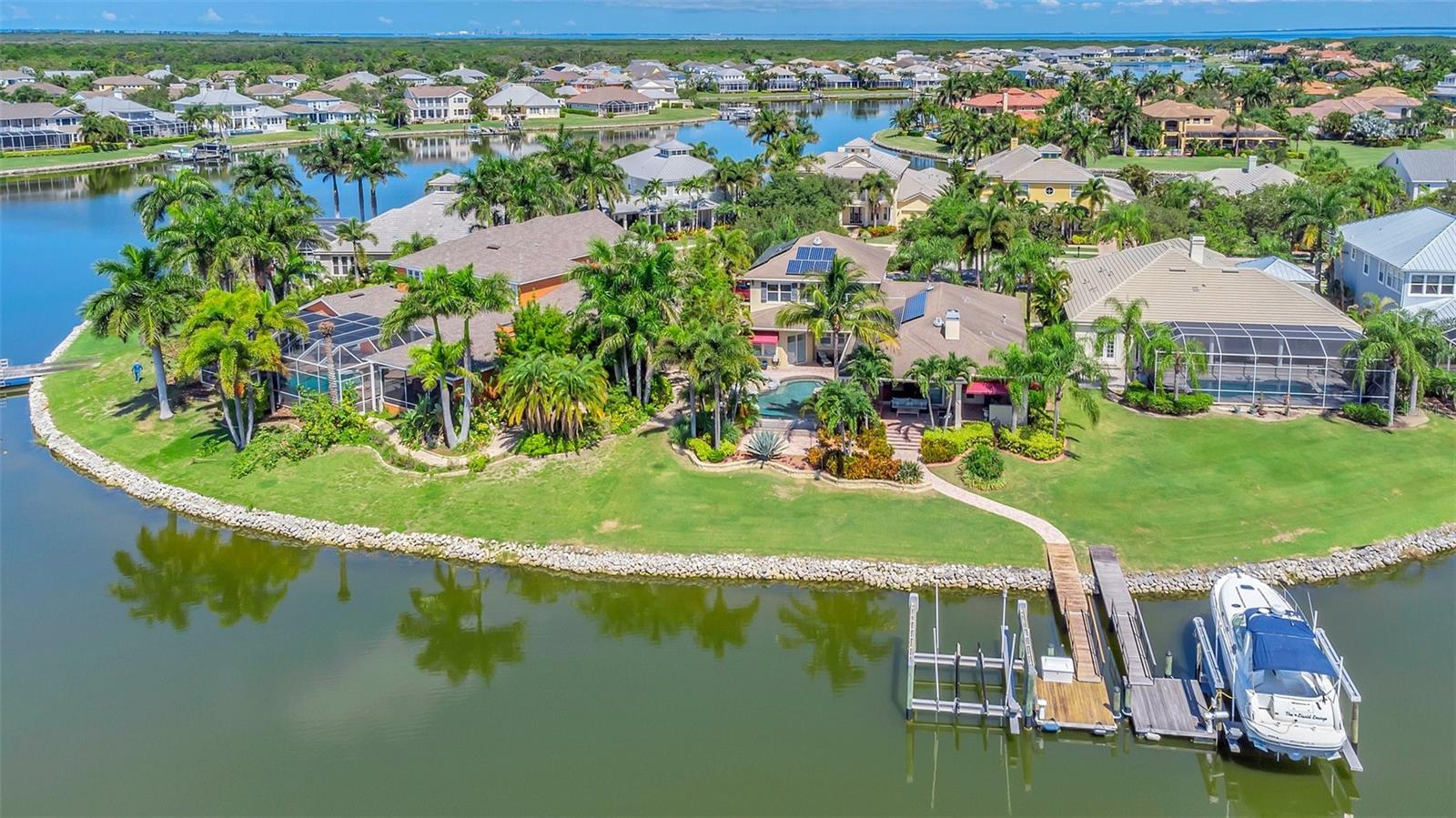 Image 67 of 84 For 5405r Merritt Island Drive
