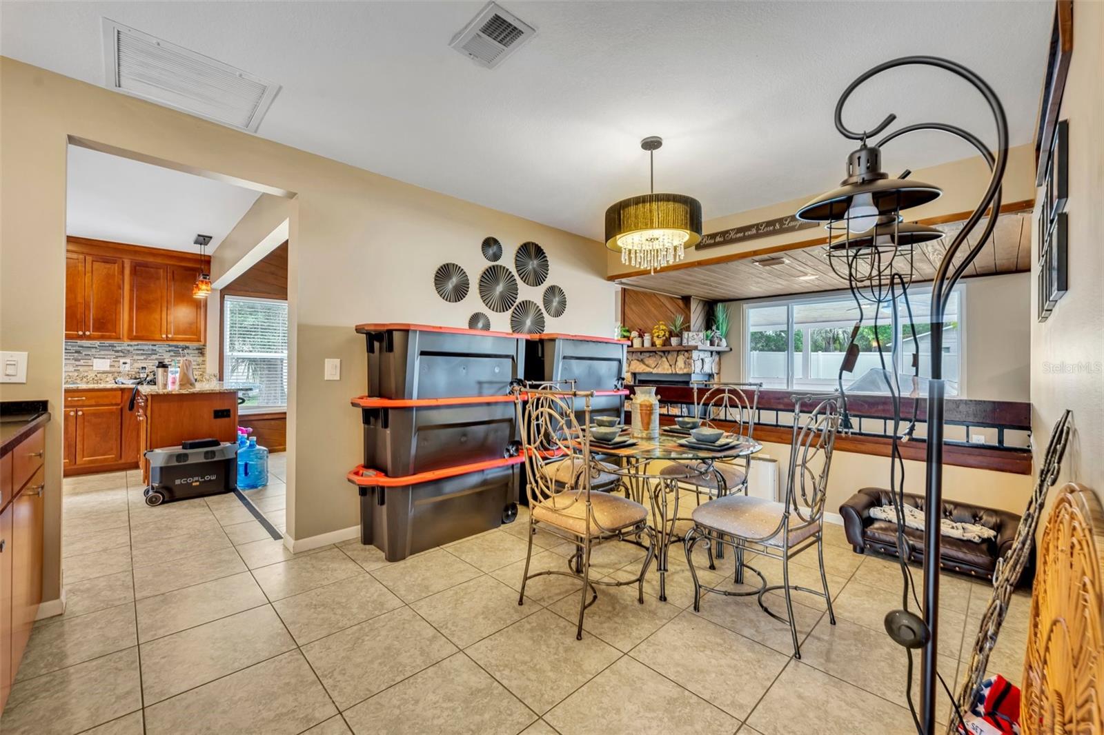 Image 12 of 32 For 150 Tarpon Circle