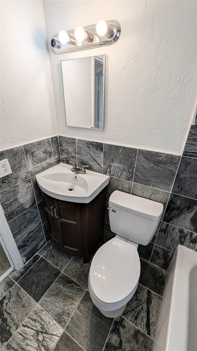 Image 8 of 23 For 1507 4th Street