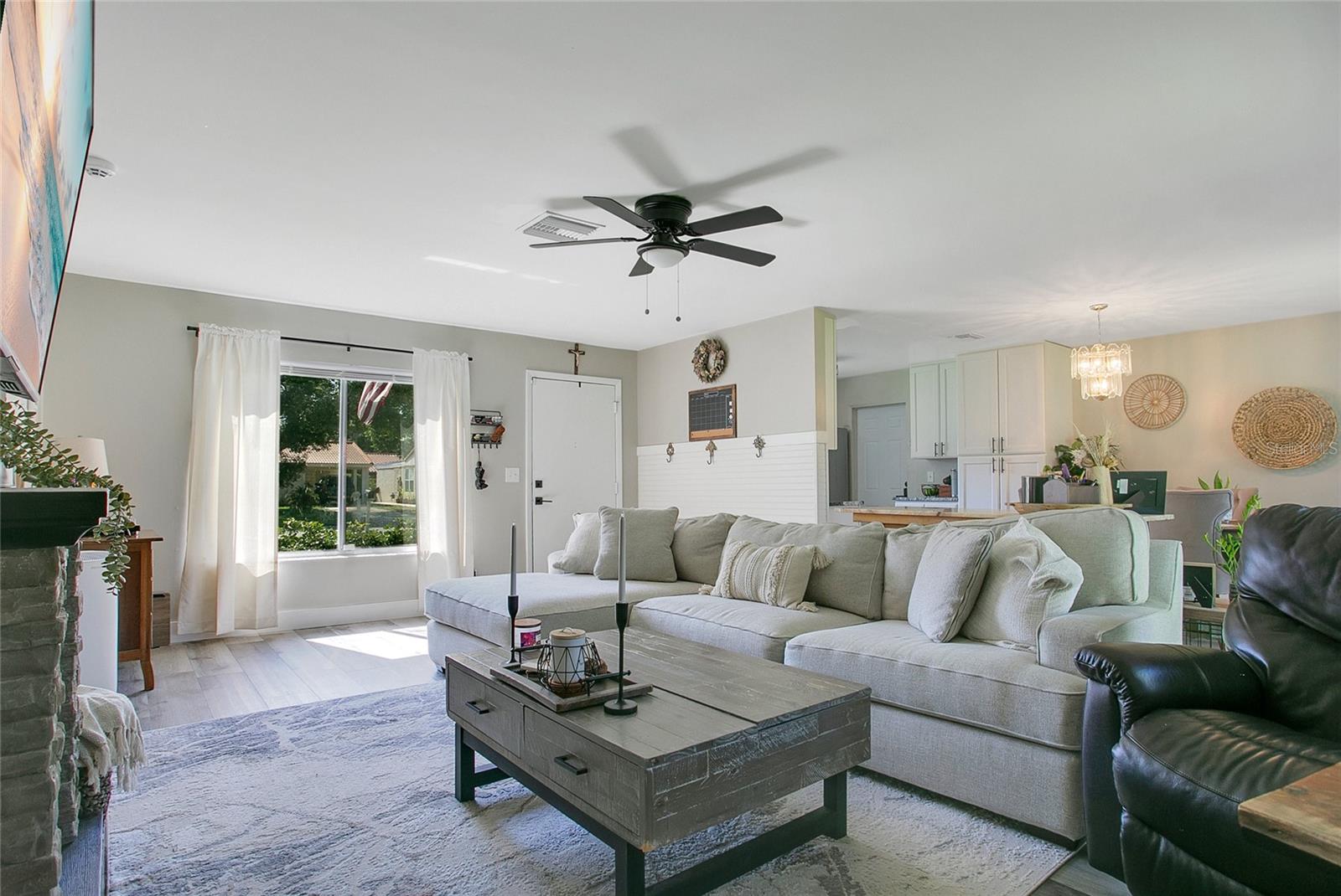 Image 6 of 40 For 10148 Eventide Court