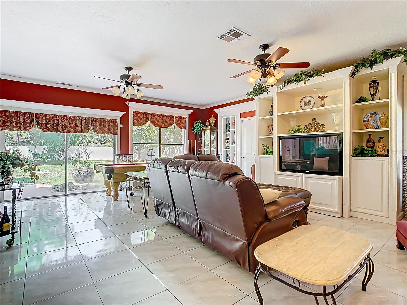 Image 15 of 97 For 5852 Medinah Way