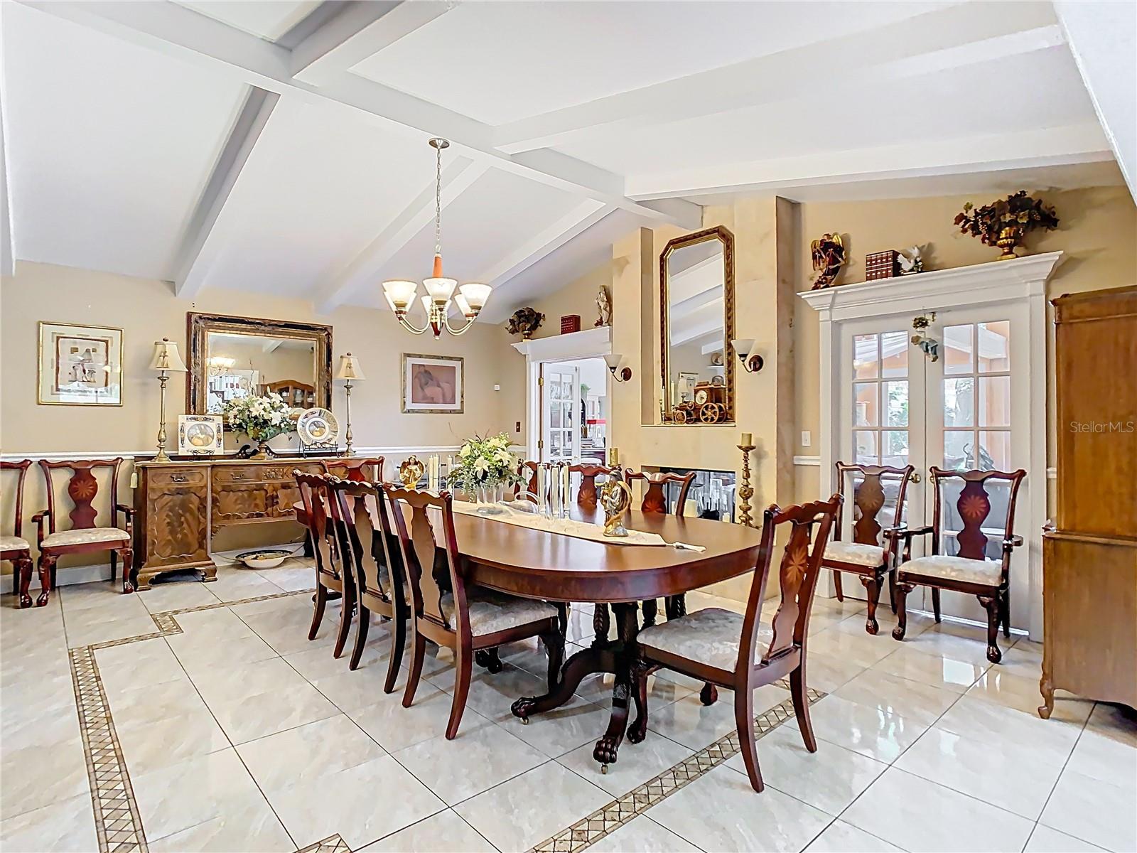 Image 17 of 97 For 5852 Medinah Way