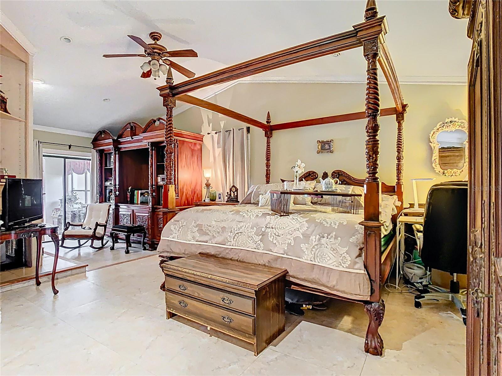 Image 35 of 97 For 5852 Medinah Way