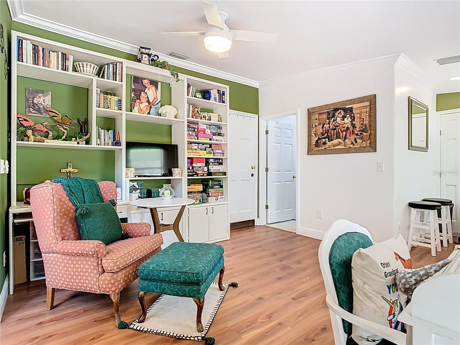 Image 62 of 97 For 5852 Medinah Way