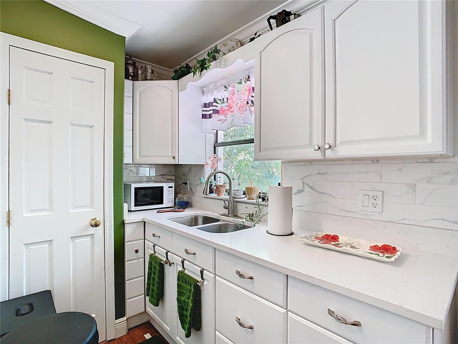 Image 66 of 97 For 5852 Medinah Way