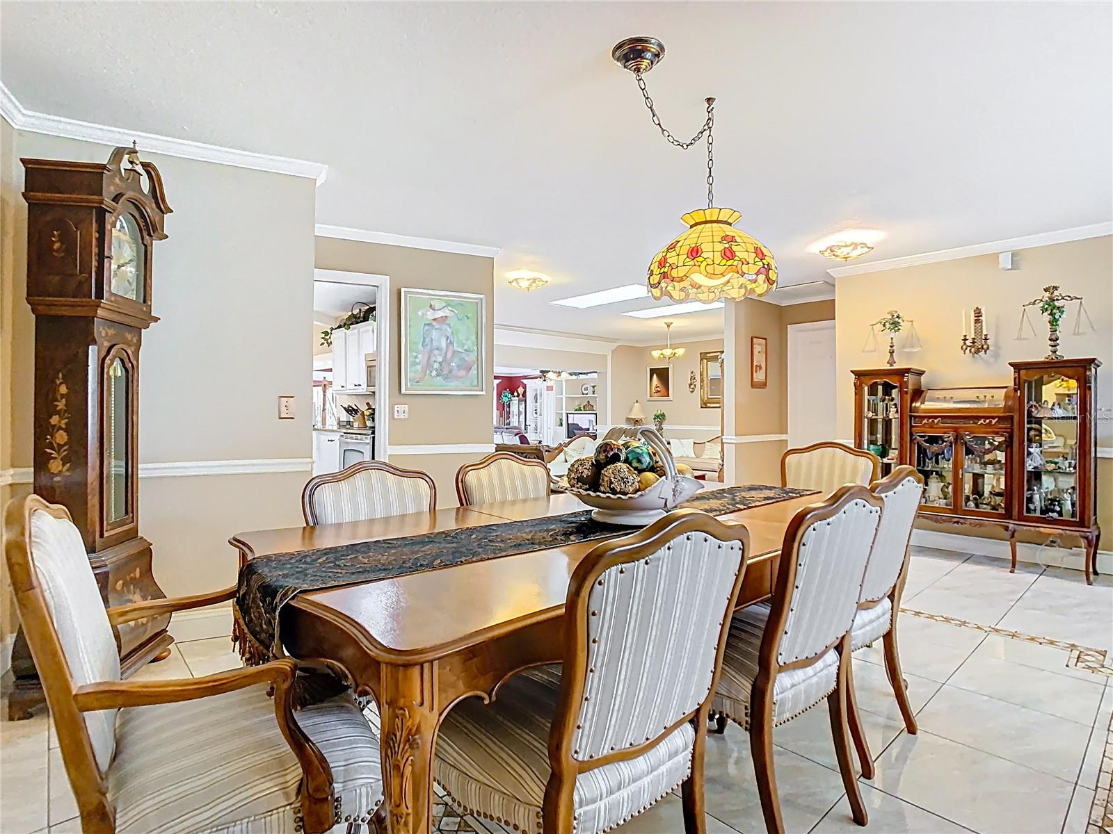Image 8 of 97 For 5852 Medinah Way