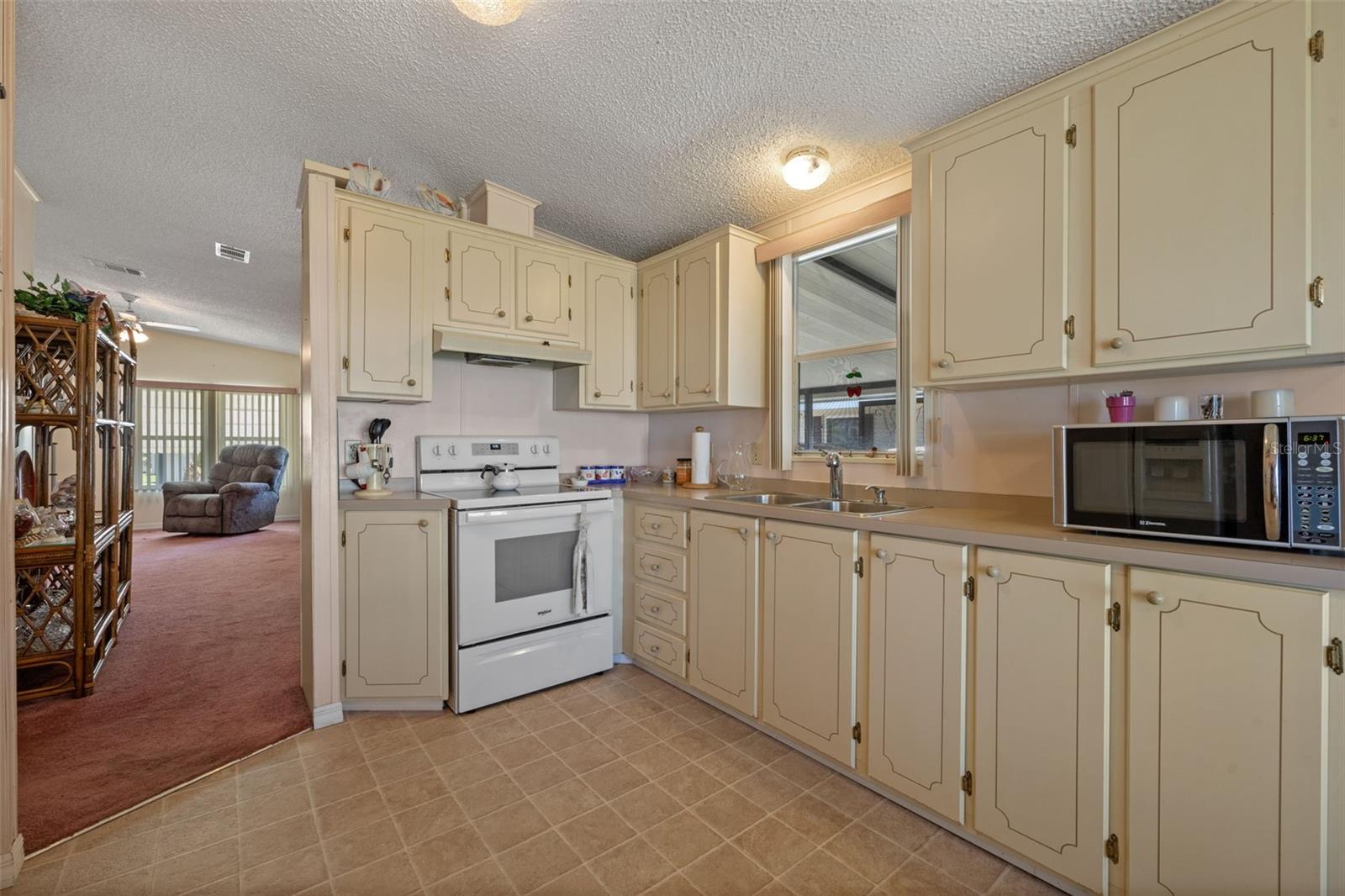 Image 14 of 53 For 470 Sycamore Lane