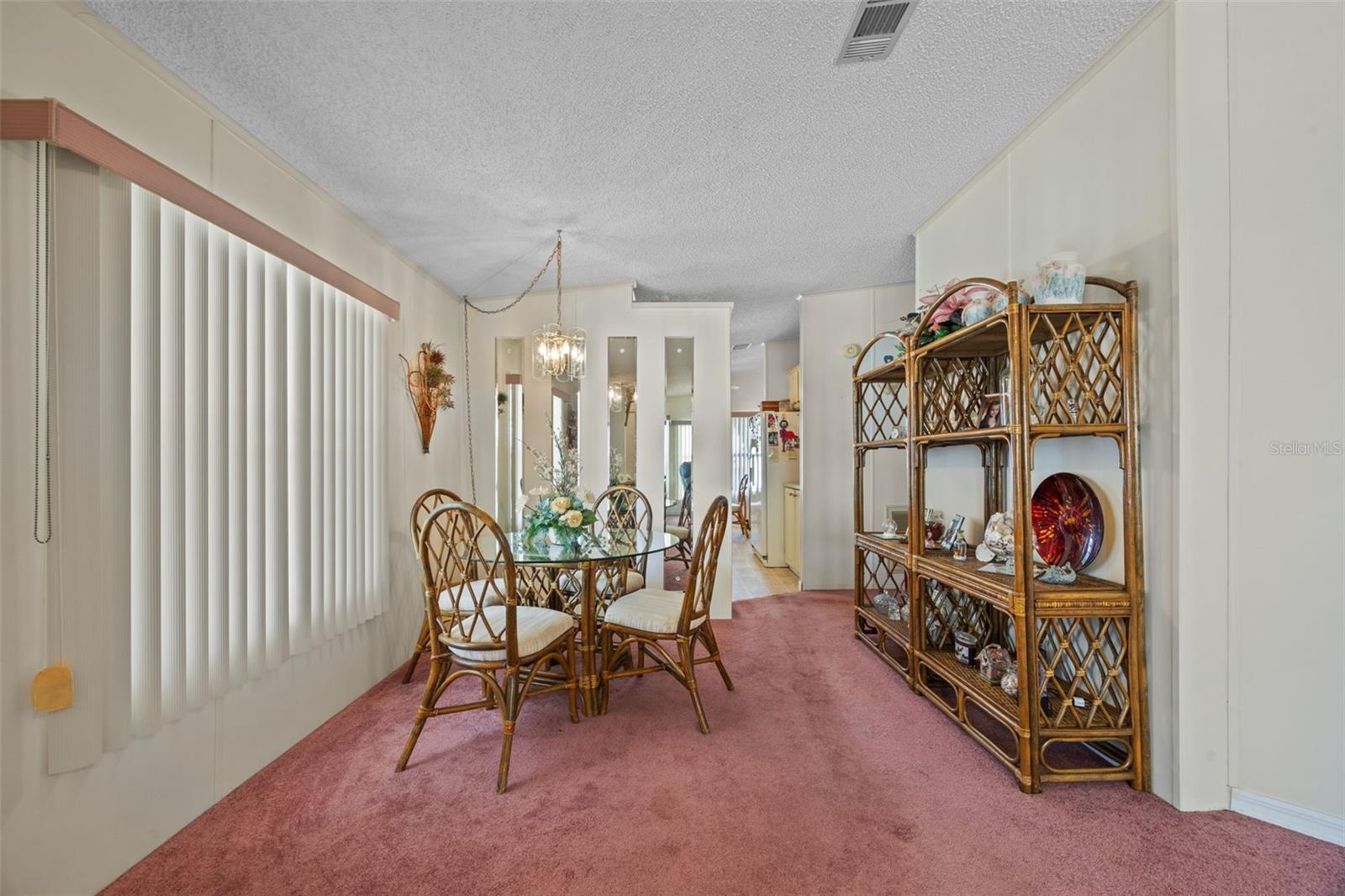 Image 21 of 53 For 470 Sycamore Lane