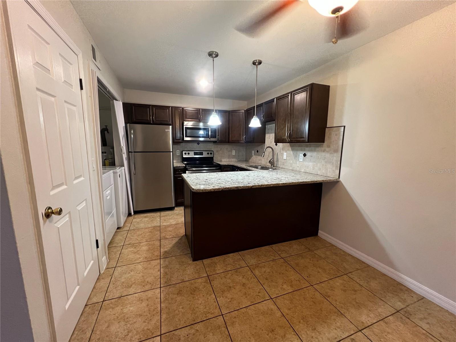 Image 4 of 13 For 51 Windtree Lane 101