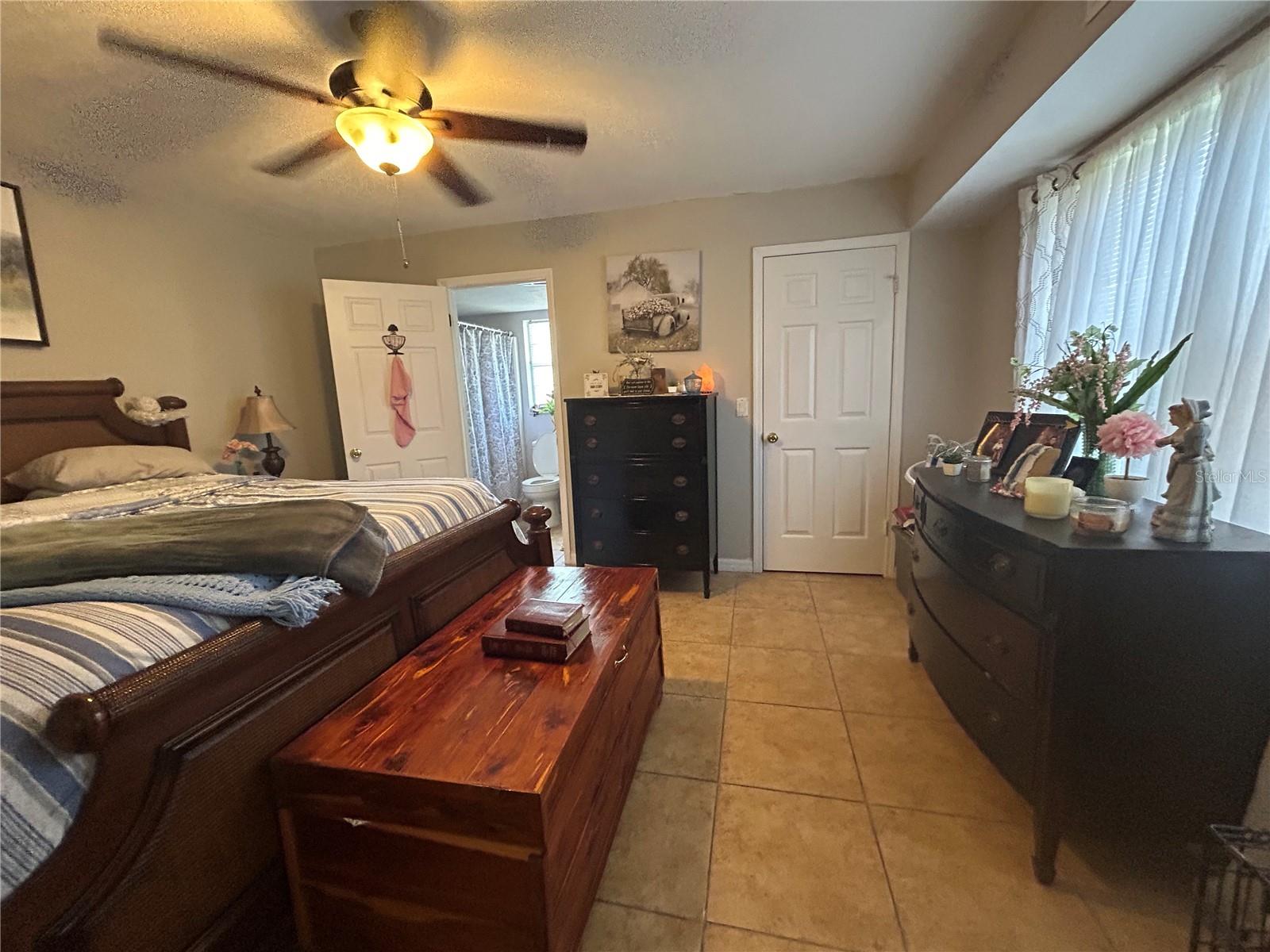 Image 7 of 13 For 51 Windtree Lane 101