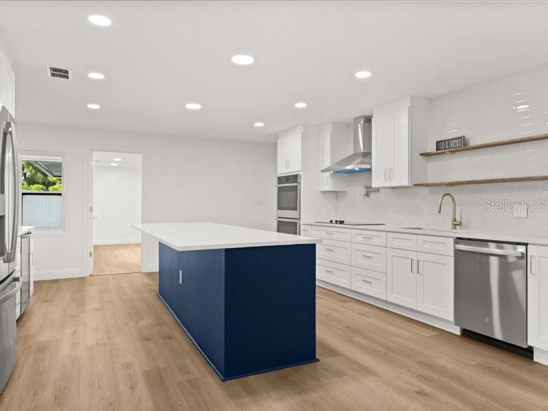 Image 11 of 61 For 625 Central Avenue