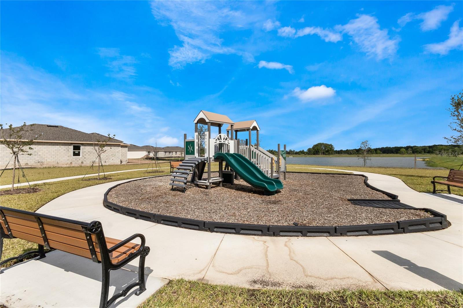 Image 34 of 37 For 1302 Isleta Loop